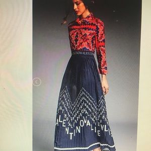 Beautiful pleated Dress Brand new never worn